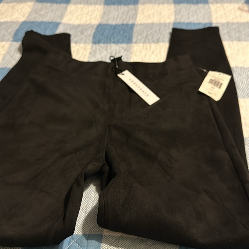 NWT Sanctuary /
FAUX SUEDE RUNWAY HIGH RISE LEGGING BLACK - Picture 14 of 16